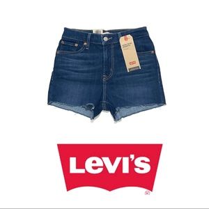 😍 Women’s Levi’s High Rise Shorts 😍